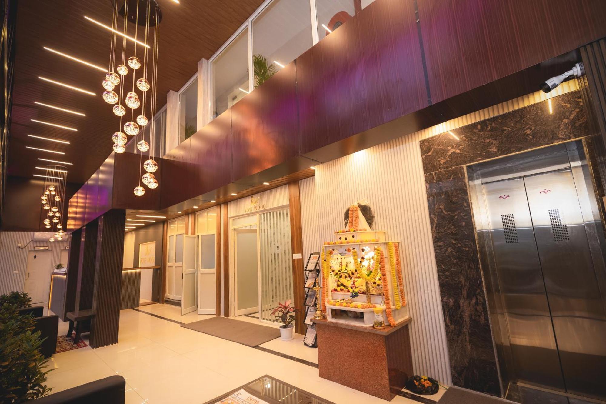 Rosewood Luxury Hotel Bhubaneswar Exterior photo