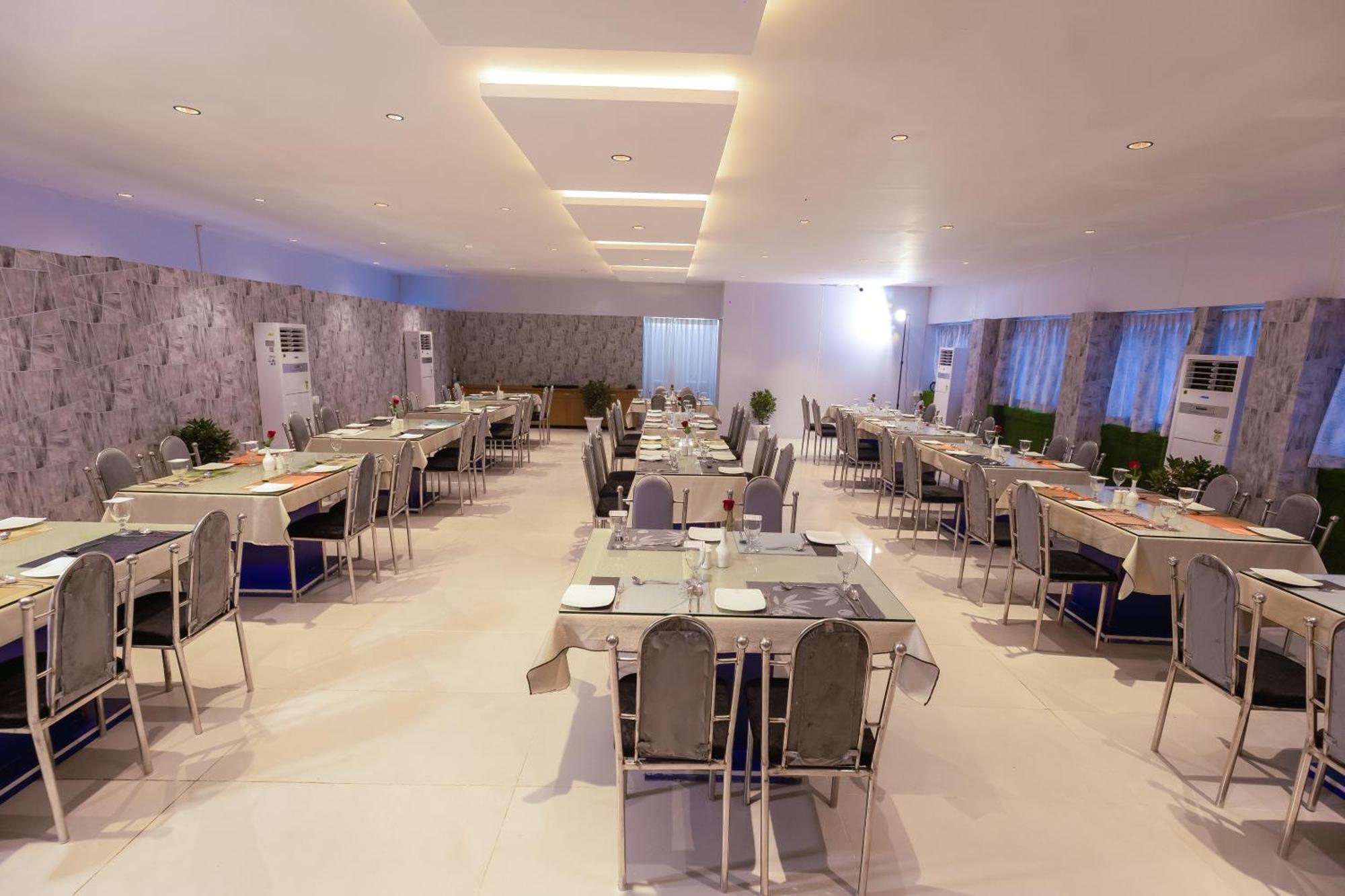 Rosewood Luxury Hotel Bhubaneswar Exterior photo
